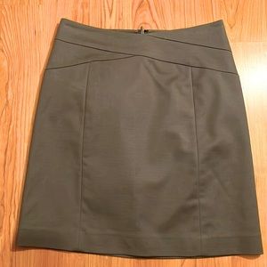 Banana Republic gray skirt